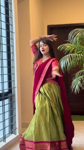 Hilesa dance 💃 #unfrezzmyaccount #viral #dance #taranachoya #fypシ 