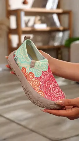Women's Colorful Ethnic Style Slip-On Low-Top Loafers, Comfortable Thick Sole Casual Sports Shoes, Versatile Indoor Footwear #shoeofthesummer #shoeswomens #stylishfootwear #isabelmarantsneakers #crocsanimalprint #fashionableslippers #womenflatshoes #trendysummerfootwear #womenslides #dailywearshoes