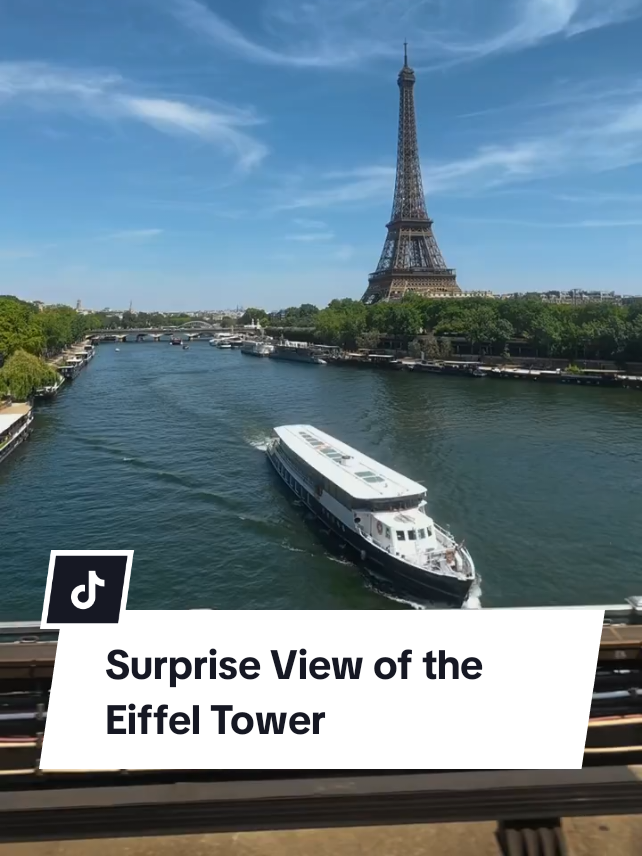 Amazing Eiffel Tower View from Paris Metro! 🇫🇷😍 #Shorts #trending #cinematic 