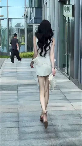 毎日きれいな服を更新します