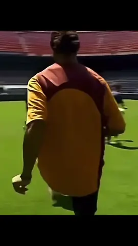 Lionel Messi  🇦🇷🐐et Ronaldinho 🇧🇷🤙❤️🫂#messi #ronaldinho #fypp #socce #viralvideos 