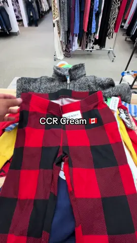 👕👧 Premium Children’s Clothing  Give your customers quality they can trust with our premium children’s clothing, carefully sorted from Canada. A great mix of stylish designs, seasonal items, and excellent-quality apparel. ✅ Premium Quality ✅ Wide Variety of Styles & Sizes ✅ Export Packing Available 📦 25 kg bags | 45 kg & 55 kg bales | Partner with Habbari for reliable wholesale supply and competitive pricing. 📩 Contact us today to discuss your next shipment. Habbari Trading Inc. – Your Trusted Canadian Export Partner. 🇨🇦