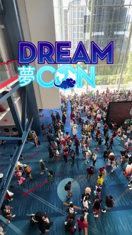 We’re here chat!! Everybody is outside!! #dreamcon #cosplay #houston #blerd #dreamcon2026 @dreamcon 