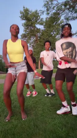 She goin call me baby🚀🔥🔥🔥#fypシ゚viral #trending #sqaud #dancechallenge #unitedstates @Shara @LyricalLemonade🥤 