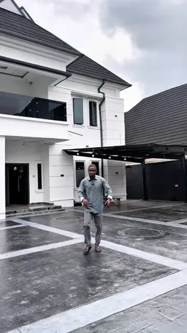 We have been instructed by our client to sell this: 6BEDROOM DUPLEX WITH A GATEHOUSE AND A SIT OUT Location: MAJESTY ESTATE,  OFF NTA RD. PORTHARCOURT  Price: 230M NAIRA  Land Size: 1PLOT OF LAND  Title: Deed of Conveyance Features: Gated and secured Estate  Padded TV consoles  Ante room Cctv cameras  Fully fitted kitchen Gas cooker  Pantry Home Office/Study Room Modern pop ceilings Visitors Convenience Increte Floor Good access rd Adequate Power Supply