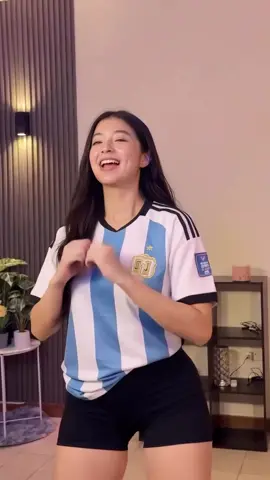 massa cewek cantik udah pake baju Argentina  loh kapan kata nya pendukung nya #fypシ #masukberanda #WorldCup2026 #Kontencom #ClipMessiKontencom @@football 