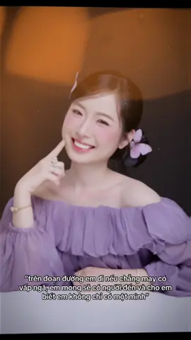 “trên đoạn đường em đi chẳng may có vấp ngã, em mong sẽ có người đến và cho em biết em không chỉ có một mình”🎀🥰 #chupanhconcept #conceptbuomxinh #xuhuongtiktok 