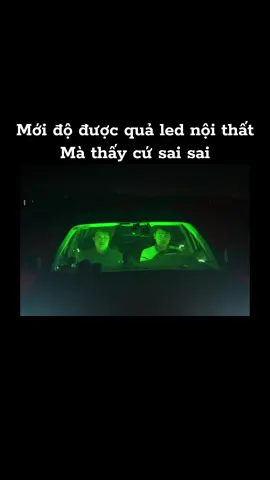 Đi đường gặp cảnh này chắc chạy mất dép 😂