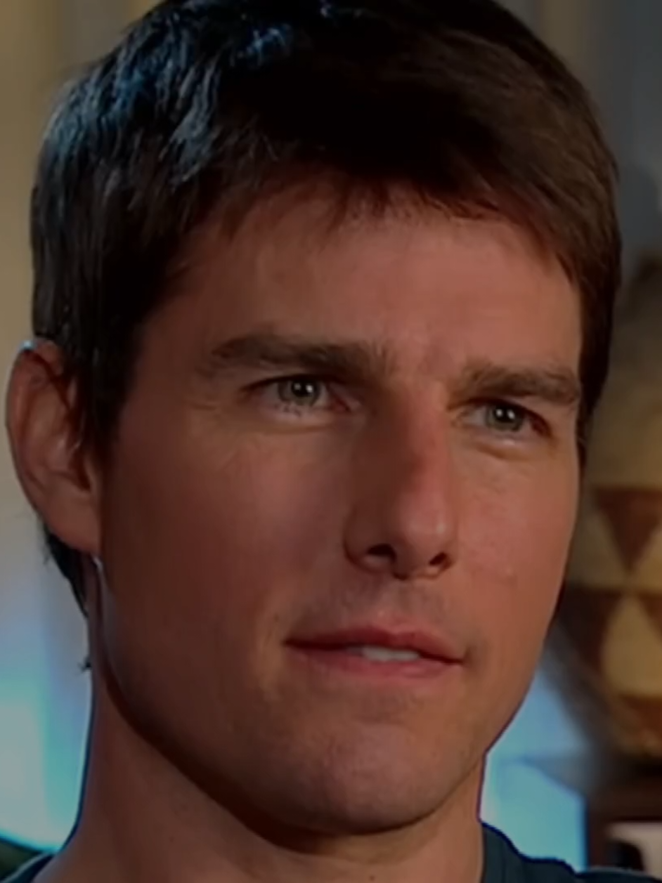 When the interviewer asked Tom Cruise a disrespectful question, Tom Cruise reacted in an extremely peculiar way. #tomcruise #shockingmoments #disrespectful #wtfmoments #celebritygossip 