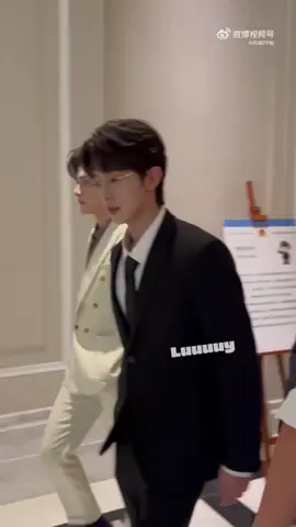 Tan làm thôi #Desire4 #hoangtinh #khaudinhkiet #gianghanh #lyphaian #eliothuang #kipukaqiu #oceanjiang #seekyli #黄星 #邱鼎杰 #江衡 #李沛恩 