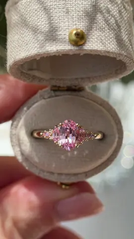 pink pink pink pink  The Maeve Ring, pink sapphire 💞🌸 available now  #engagementring #uniqueengagementring #girlythings #sapphireengagementring 
