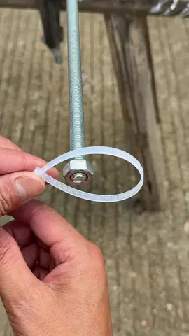 Simple drill assembly tutorial using zip ties for emergency woodworking #trending #fouryou #100k #followme #viralvideo 