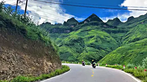Hà giang tháng 7 có đáng đi không có hà giang mùa nào cũng đáng để đi ạ lên lịch đi hà giang thôi ạ bên mình có tuor hà giang 3n4đ các bạn có thể tham khảo ạ#xhhhhhhhhhhhhhhhhhhhhhhh #dulichhagiang #fyp #CapCut #hagiangloop 