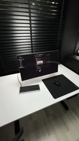 Peak gaming setup and monitor! #setup #Tech #monitor #computer #techtok 