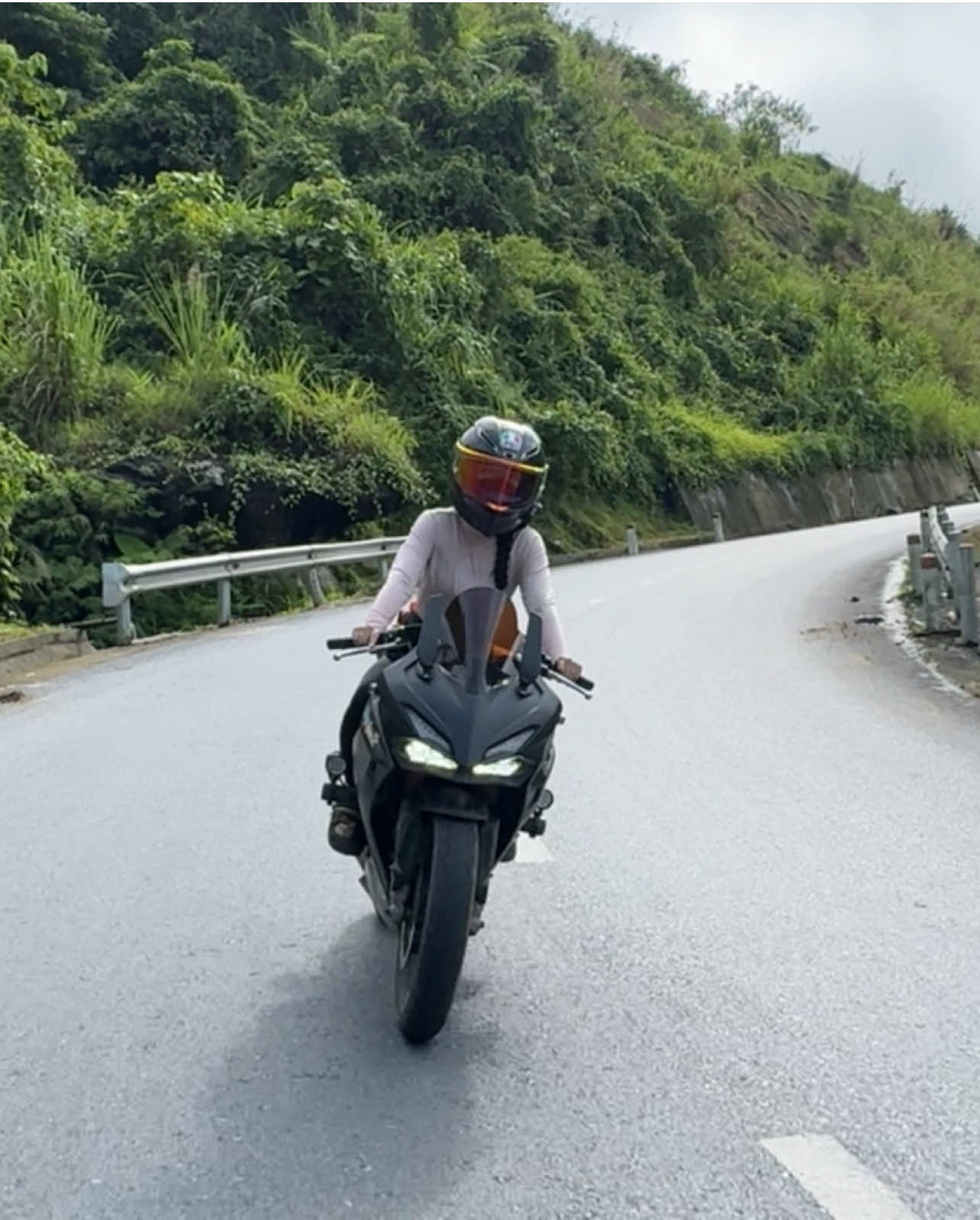 Chỉ muốn lang thang mãi❤️🍀#cbr150r #bikergirl 