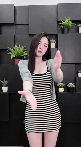 Tuy không ăn ảnh Nhưng được cái ăn nắng…🌊🌊#setdoxinh #thoitrangnu #xuhuongtiktok #fyp #viral 