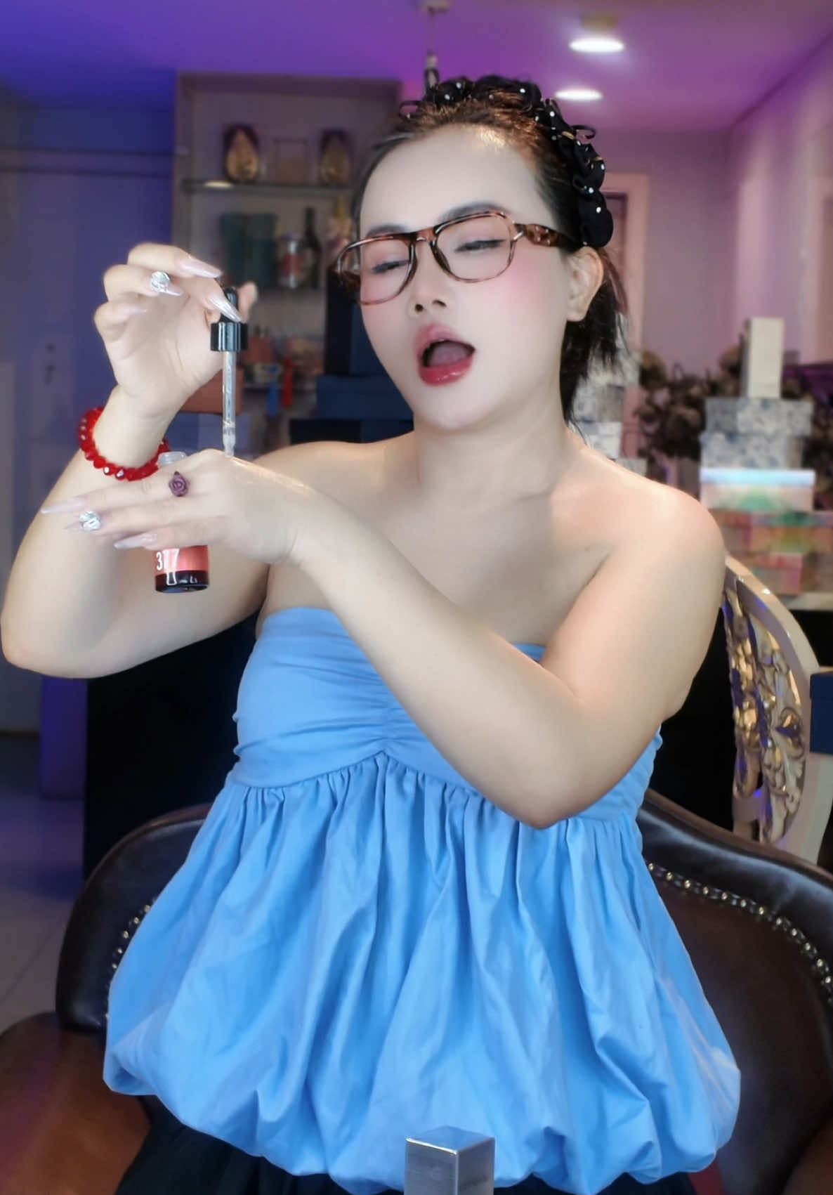 Em Serum mà hằng tối tui vẫn dùng lì các tình yêu 🥳🥰🎀😘👍🏻🌸🧖🏻‍♀️💓🫧✨ #dienviendaohoangyen #serum377 #review #skincare #xuhuong 