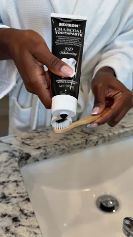 #beckon #charcoaltoothpaste #activated #teethcleaning 