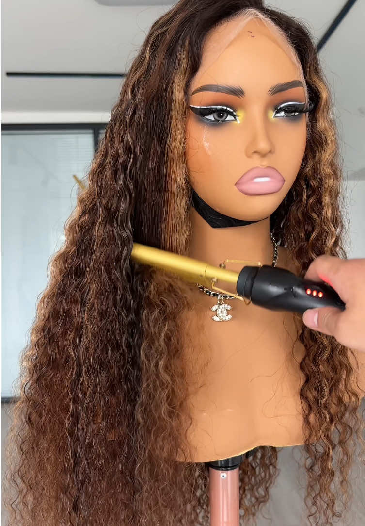 Trust the process ✨Ombre Black Brown Highlight Indian Curl Wig 📦Product ID: 850 📩𝐂𝐨𝐦𝐦𝐞𝐧𝐭 “𝐥𝐢𝐧𝐤” 𝐭𝐨 𝐠𝐞𝐭 𝐭𝐡𝐞 𝐬𝐚𝐦𝐞 𝐡𝐚𝐢𝐫 𝐥𝐢𝐧𝐤 #hotcomb #wigtools #zsf #zsfhair #zsfhairwig #highlighthair #highlightwig #ombrewig #indiancurlhair #zsfhair #curlywig #colorwig #fyp #foryoupage #viral #hairinspo #hairgoals #hairstyles #blackgirl #blackgirls #blackgirlluxury  #blackgirltok #hairtok #wigtok #wigdetails