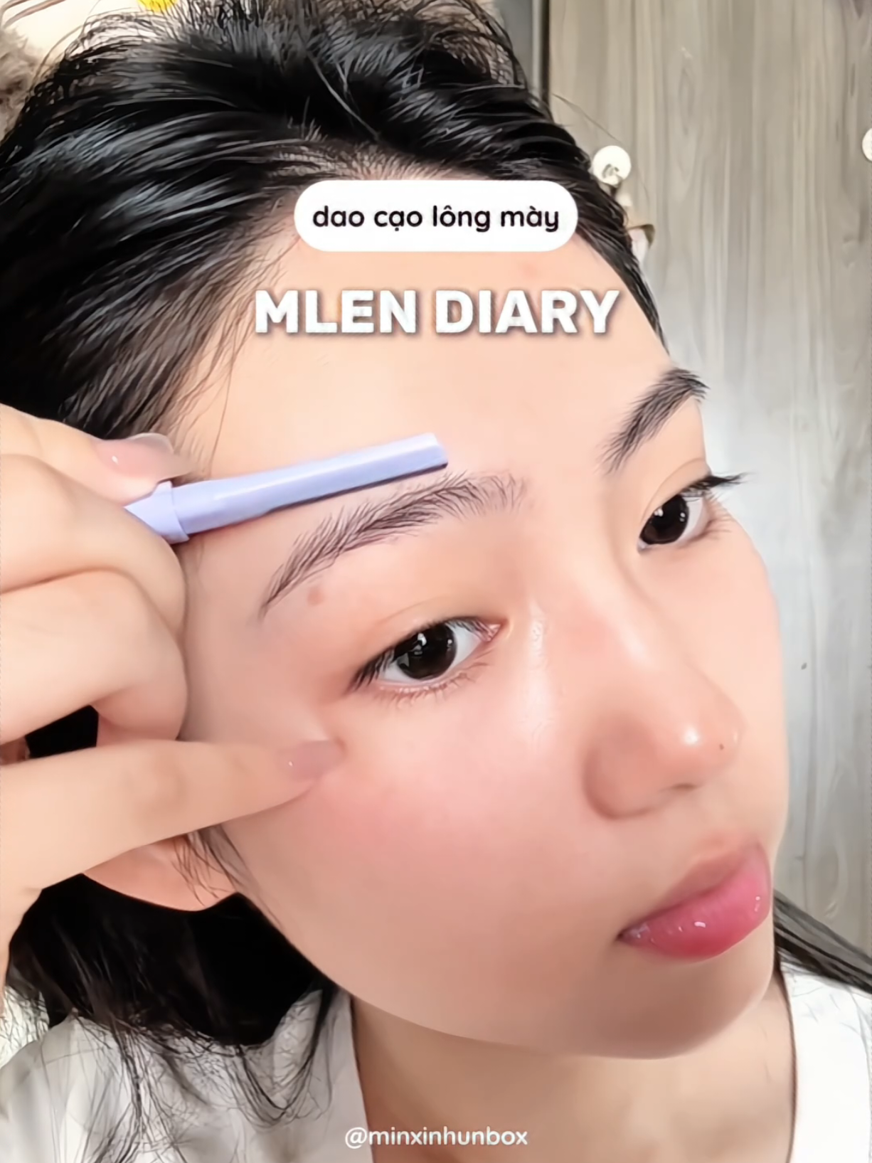 dao cạo lông mày Mlen Diary có mấy chục mà xịn lắm ó 🤌 #daocaolongmay #daocaolongmay2dau #daocaolong #mlendiary #viral 