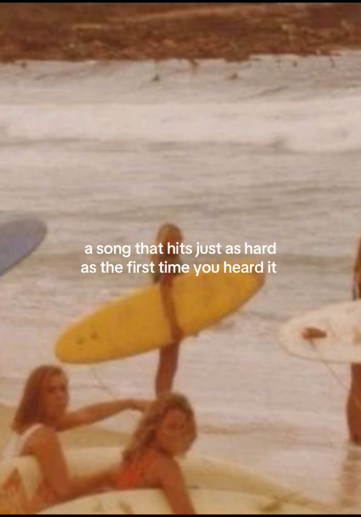 hotel california-eagles #fyp #songsyouforgotabout #songsthatgohard #rockmusic #playlist 