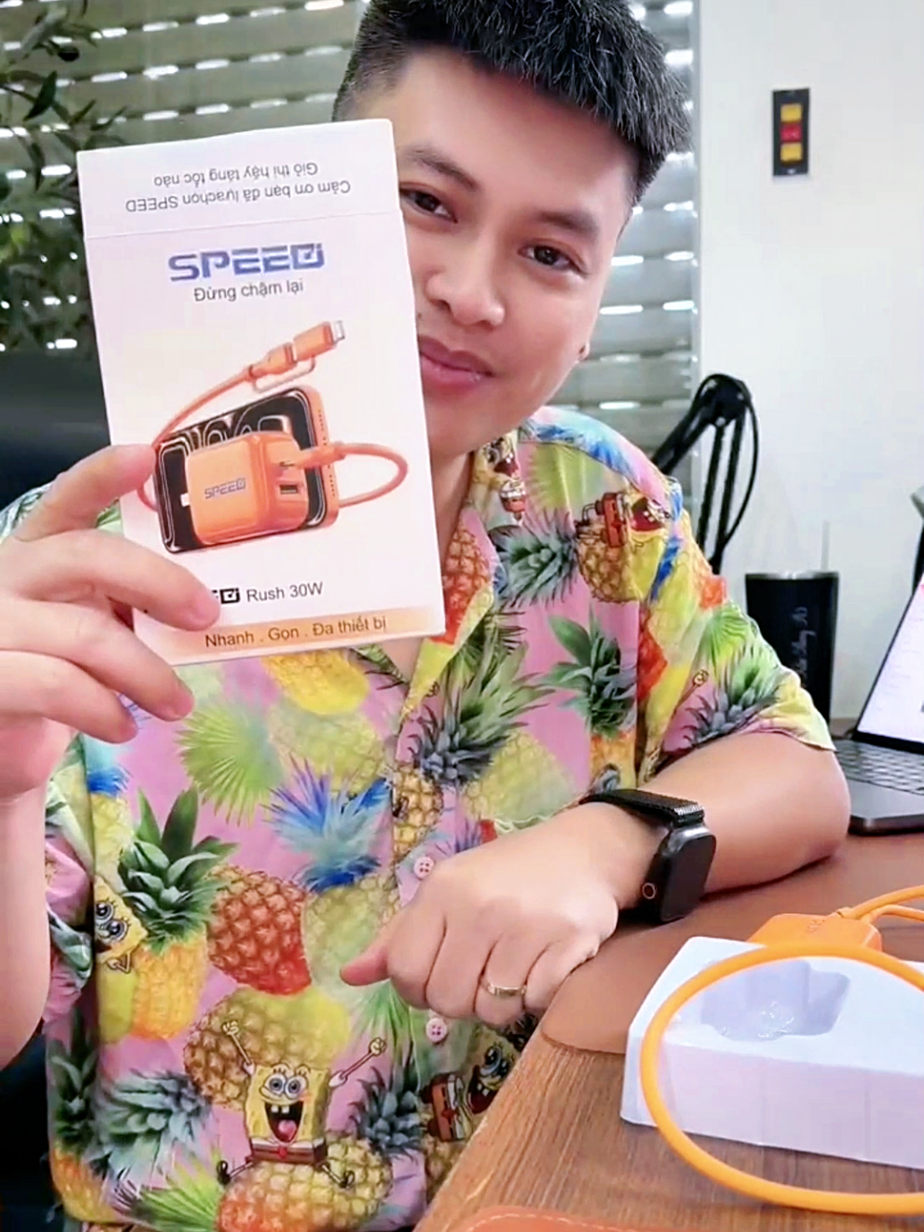Đỡ phải mang nhiều cục sạc lỉnh kỉnh. Một em này cân hết #cucsac #cucsac2dau #cucsacdienthoai #viral #xuhuong 
