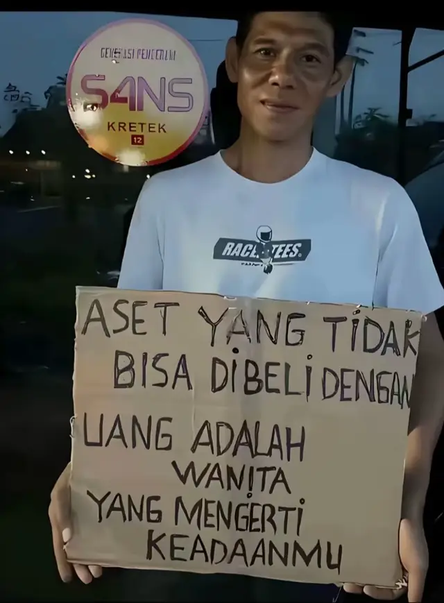 Perempuan tegar 🧚🏻‍♀️