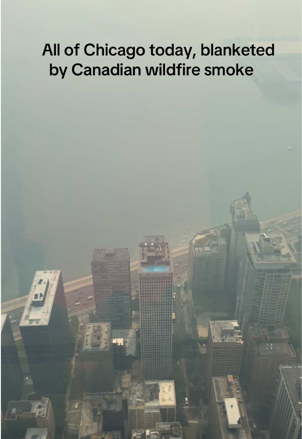 Chicago air quality today: Canadian wildfire smoke has created hazy skies and reduced visibility across the Chicago skyline. Here’s what Chicago looked like from 1,030 feet at 360 CHICAGO during today’s Air Quality Alert. #Chicago #ChicagoAirQuality #CanadianWildfireSmoke #ChicagoSkyline #360Chicago
