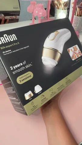 🚨 Marre d’acheter des rasoirs toute l’année ? 💸 ✨ Résultats visibles dès 2 séances* avec le Braun Silk·expert Pro 5 ! ✔️ Épilation à lumière pulsée semi-définitive ✔️ Jusqu’à 1 an de peau douce en suivant le protocole recommandé* ✔️ Des centaines d’euros économisés par rapport aux séances en institut et aux rasoirs jetables 💰 ✔️ À faire tranquillement depuis chez toi 🏡 🛒 Clique sur le panier orange avant la prochaine promo ! #Braun #BraunSilkExpertPro5 #IPL #EpilationSemiDefinitive #PeauDouce  @braun_us 