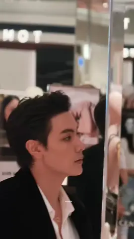 permisi,eum khun Joong.. maukah anda menikah dengan saya ? ( maksa banget nih ) cewe yang lamar juga boleh kan 😭,😌🤭😋  ~ Joong Jidatan.. Mampus dah gue 😭 🫠🔥🔥🔥 #100ListSocialClub2026 #joongarchen #joongdunk  #archenaydin cr:onvid🙏