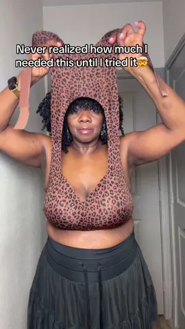 This bra is so good for posture ! I actually started to be upright without any discomfort or back pain! Lifts and supports my 44DDD girls ✨ @iBraStar  #posture #summerwins  #ibrastar  #posturecorrection  #wirelessbra 