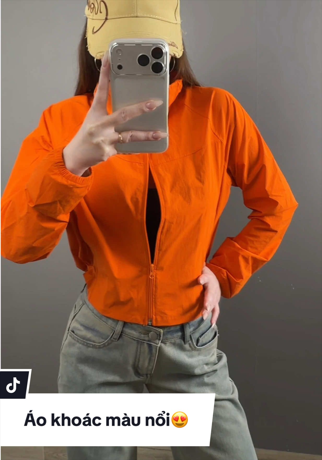 Nhìn cái màu là mươn mua áo luôn rồi😍😍