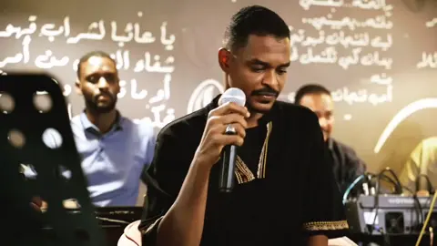@Rami Omar _ رامي عمر  #حفلات_الرياض  #نوماس_كافيه 