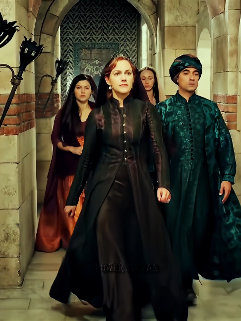I can't resist her attractive body 😛! || #hurremsultan #hurremsultanedit #muhteşemyüzyıl #magnificentcentury #xyzbca