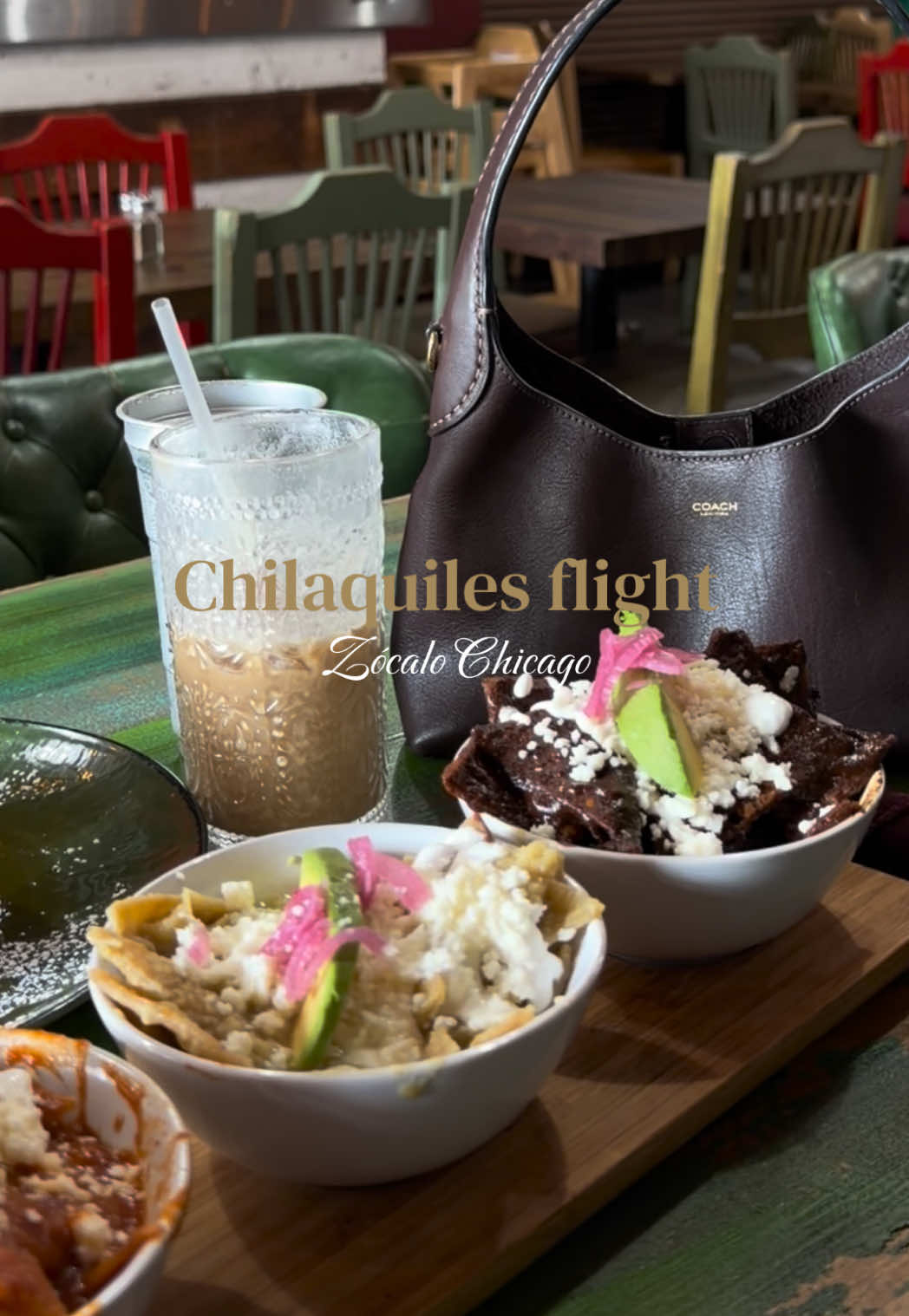 chilaquiles flights, canelitas & mazapán lattes & ice cream french toast 🤍😍@zócalo bar & grill #chicagobrunch #chicagobreakfast #chicagoeats #chicagomexicanfood #chicagolatinos 