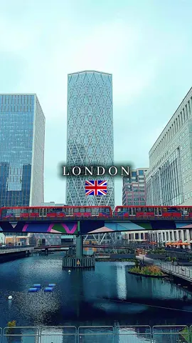 Ladies and gentleman! welcome to London 🇬🇧#london🇬🇧 #londonstyle #bigben #uktiktok🇬🇧uk #visit 