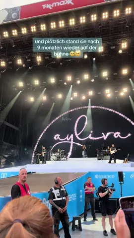da war schon vorbei mit mir omd..😭❤️‍🩹 @A Y L I V A🎙 elif miss u #lollapalooza #festival #fyp #viral #ayliva 