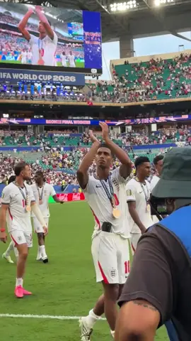 🥉 L’Angleterre décroche sa médaille de bronze après avoir terminé à la 3e place de la Coupe du Monde 2026. 😤🏴󠁧󠁢󠁥󠁮󠁧󠁿#FIFAWorldCup #lovainfosportfootball 