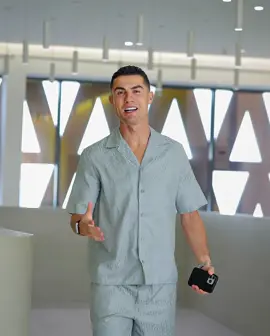 Please tell me your name in comments #cristianoronaldo #cr7 #ronaldo_fans #footballtiktok #viralvideo 