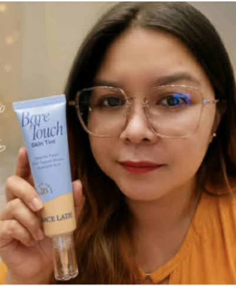 Kung gusto mo ng effortless everyday makeup, ito na ang perfect skin tint para sa'yo. #skintint  #sacelady  #makeup  #tiktokfinds  #tiktokaffiliate 