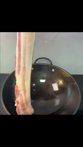 20 membre de ma famille son venue avec une poitrine de porc pour que je prépare un menu complet. 