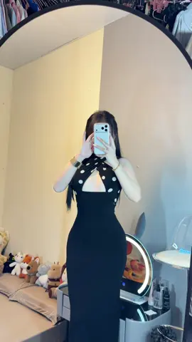 Đầm cổ yếm phối chấm biii🩶#dambody #viral #xh 