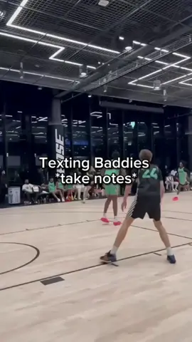 Pulling baddies pt.9 @Plug AI  #rizz #shootyourshot #huzz #ig #fyp #airball 