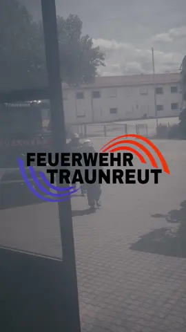Der Countdown läuft… ⏳🚒 Nur noch 6 Tage bis zu unserem Spritzenhausfest! 🔥 🍖 Leckeres vom Grill 🍺 Bier von der Schlossbrauerei Stein  🚒 Rundfahrten mit dem Feuerwehrauto 🔥 Sonnenwendfeuer Kommt vorbei und verbringt einen schönen Tag mit uns – wir freuen uns auf euch! ❤️ #starkesteamtraunreut #fyp #feuerwehr #fy #fest 
