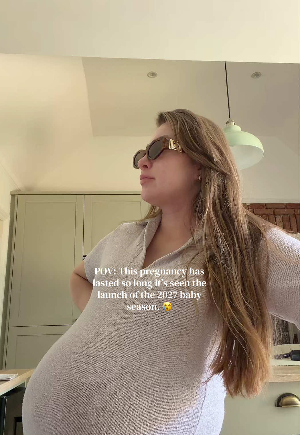 Me and my turkey neck are just trying to get by  #pregnancytiktok #39weekspregnant #pregnantlife 