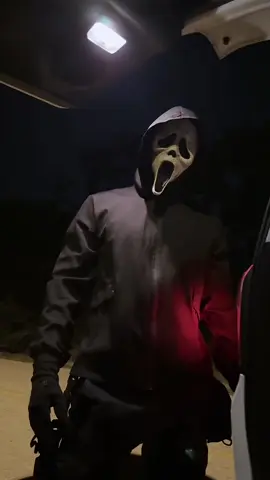 part 1: go on, try to run away 🖤 || [fake scenario—do not condone irl!!] || inspo: @De_Sire.Claims || #simonghostriley #scream #ghostface #whychoose 