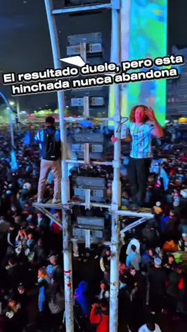 🇦🇷 El Obelisco es el corazón de Buenos Aires. Así se vivió una noche inolvidable junto a miles de hinchas. ¿Te gustaría vivir esta experiencia y llevarte un video con drone? 🚁📸 Hashtags #argentina #parati #viral #buenosaires #scaloneta 
