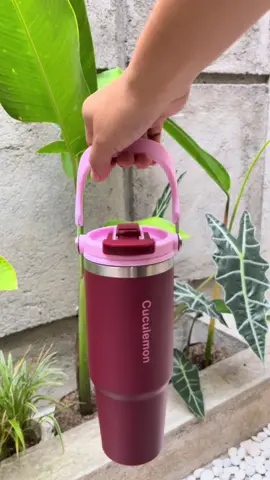 Nyatanya nyegerinn🤤🤤 #tumbler #tumblerviral #tumblerstainless #tumblertahandingin #tumblertahanpanas 