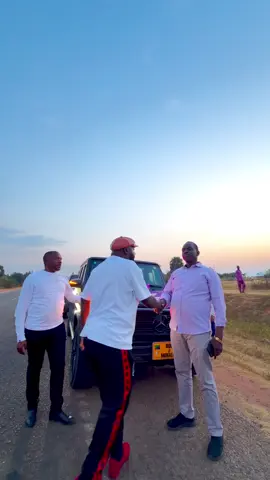 mzaramo hatakiwi katika machawa WA nchi ii akuna mtu kama mwijaku mwijaku nikiumbe kingne kwenye kusfia dotto magari ww kalale tu