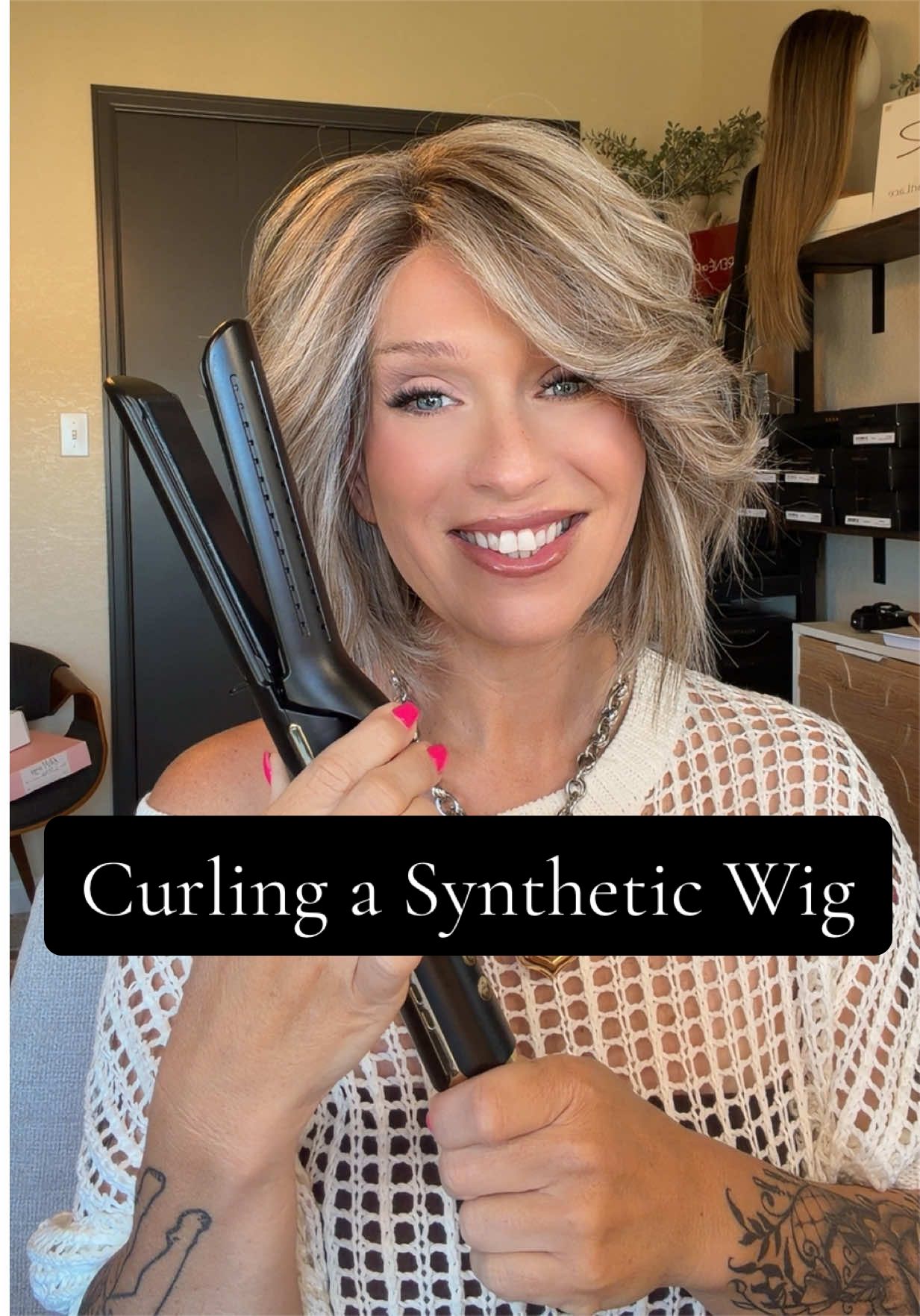 Curling a synthetic wig with @ellabellahair #syntheticwig #wigstyling #wiginfluencer  #wigcurling 